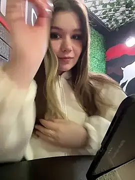 PumaShyXD — TAKE OFF PANTIES IN THE CAFE