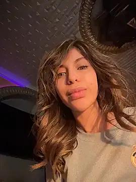 Queentaraf999 from StripChat