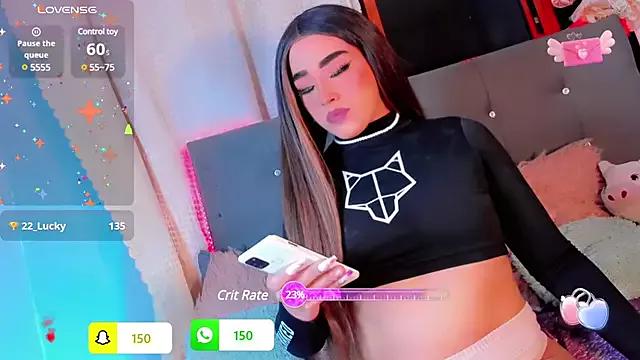 Sara_Queensx on StripChat 