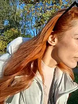 SlimBellaa from StripChat