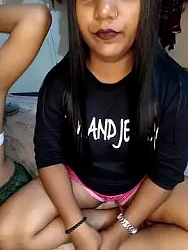 Discover Unique_MomandDaughterrs, they want to masturbate for you Unique_MomandDaughterrs from StripChat