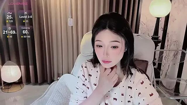 Yaikun0-0 from StripChat